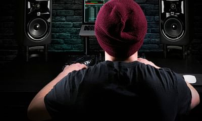 What are some recommended home PC recording studio configurations?